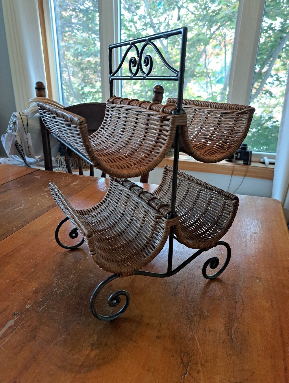 Mid Century Modern Vintage Woven Rattan Wicker 4 Bottle Wine Rack Countertop EUC